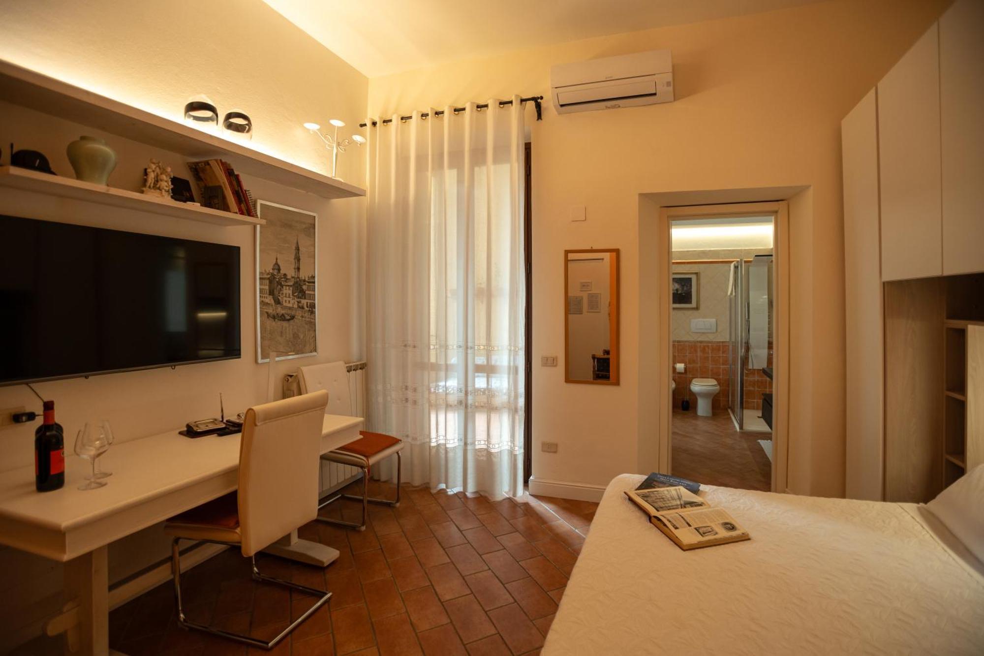 Indipendent Studio Apartment With Terrace - Parking 佛罗伦萨 外观 照片